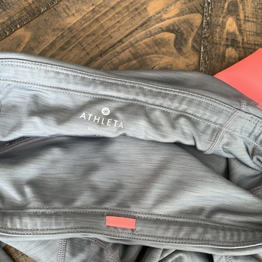 Athleta Sonar color blocks crop leggings